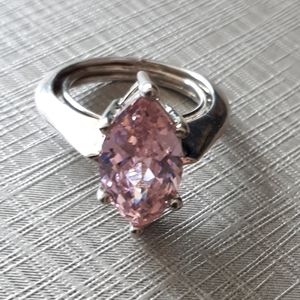 💥Free w/purchase Pink Ring size 6
